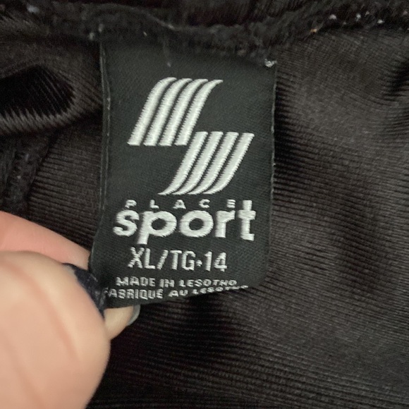 The Children’s Place Boys Black Shorts Size XL/14 - Picture 3 of 5